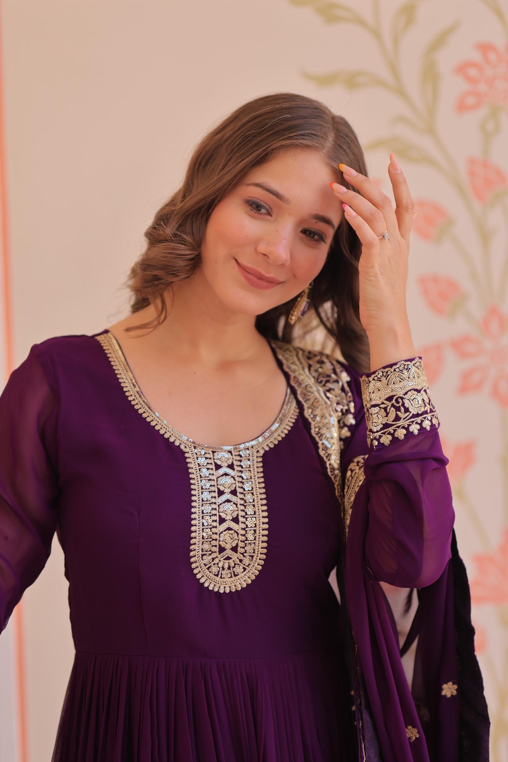 Stylish Ready to Wear Gown