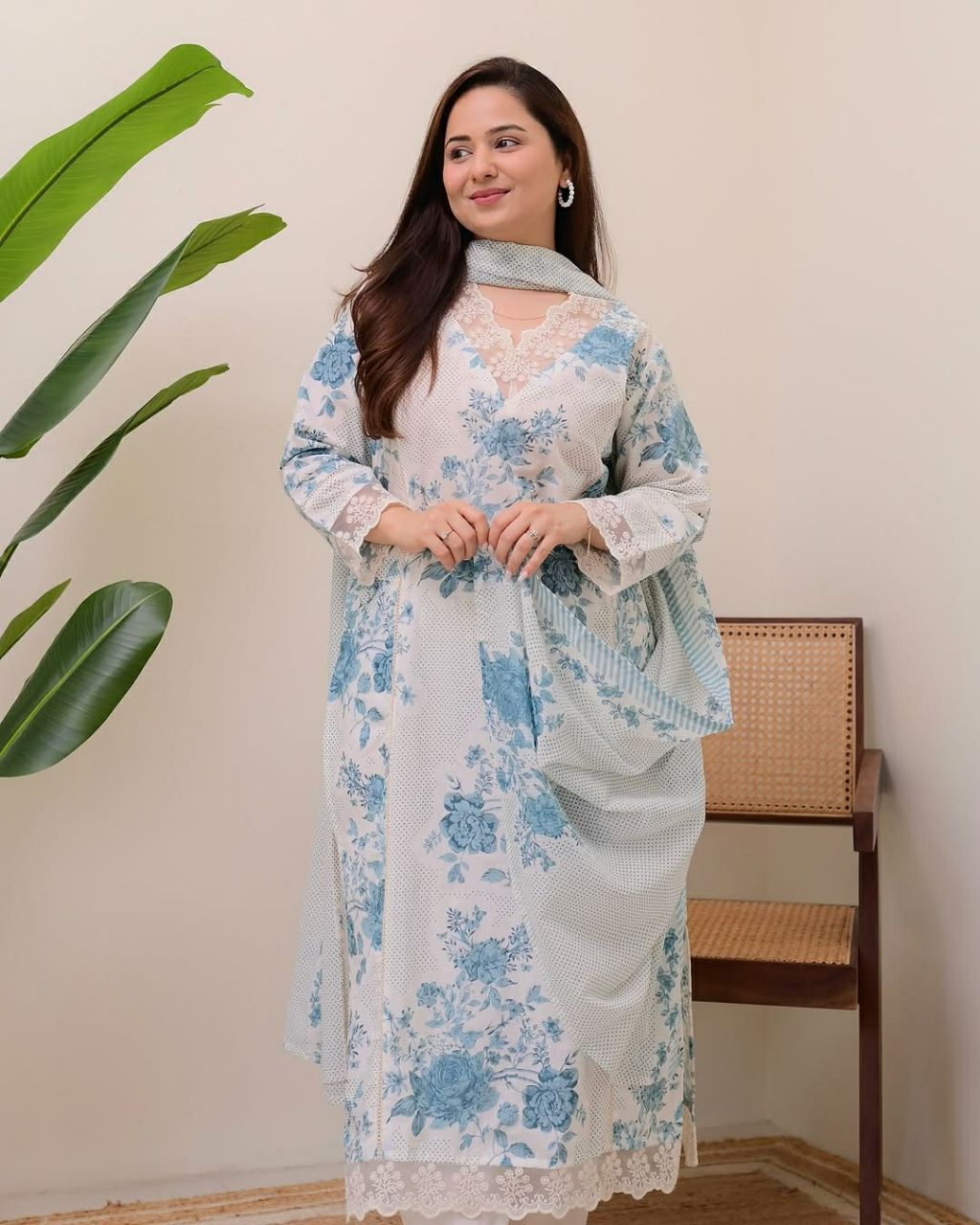 Straight kurti with paint dupatta