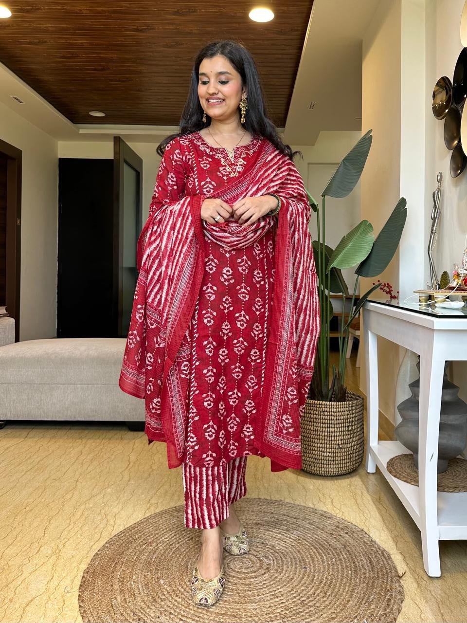 Women's Cotton Blend beautiful Design Straight Kurta Pant with Dupatta Set