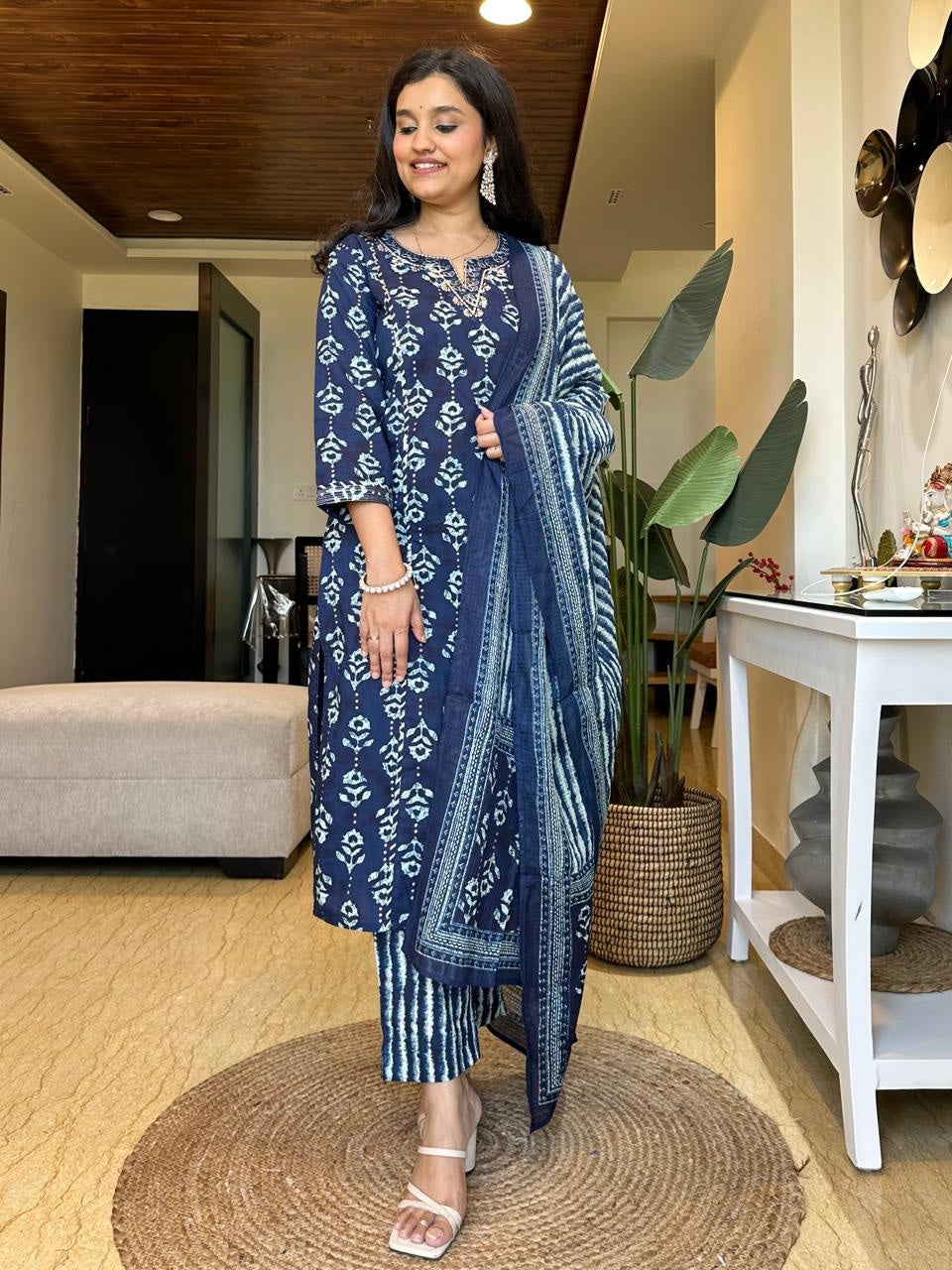 Women's Cotton Blend beautiful Design Straight Kurta Pant with Dupatta Set