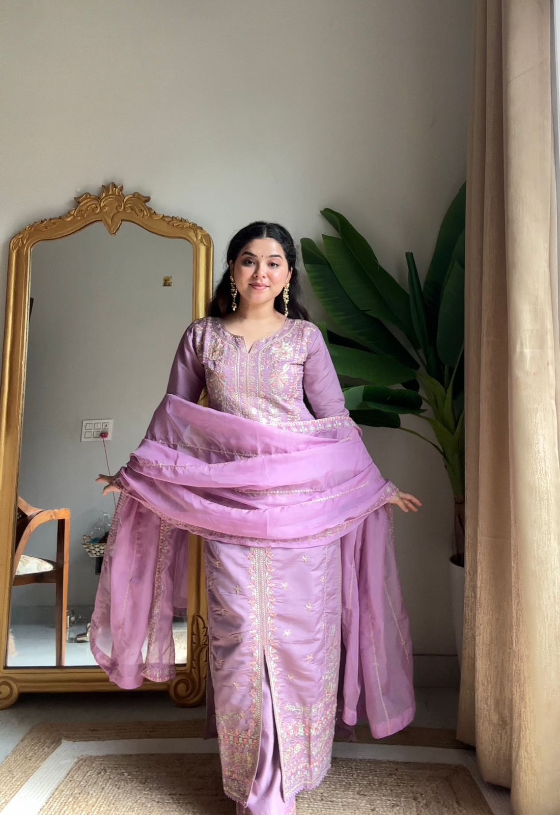 Woman's Rayon Kurti Pent With Dupatta