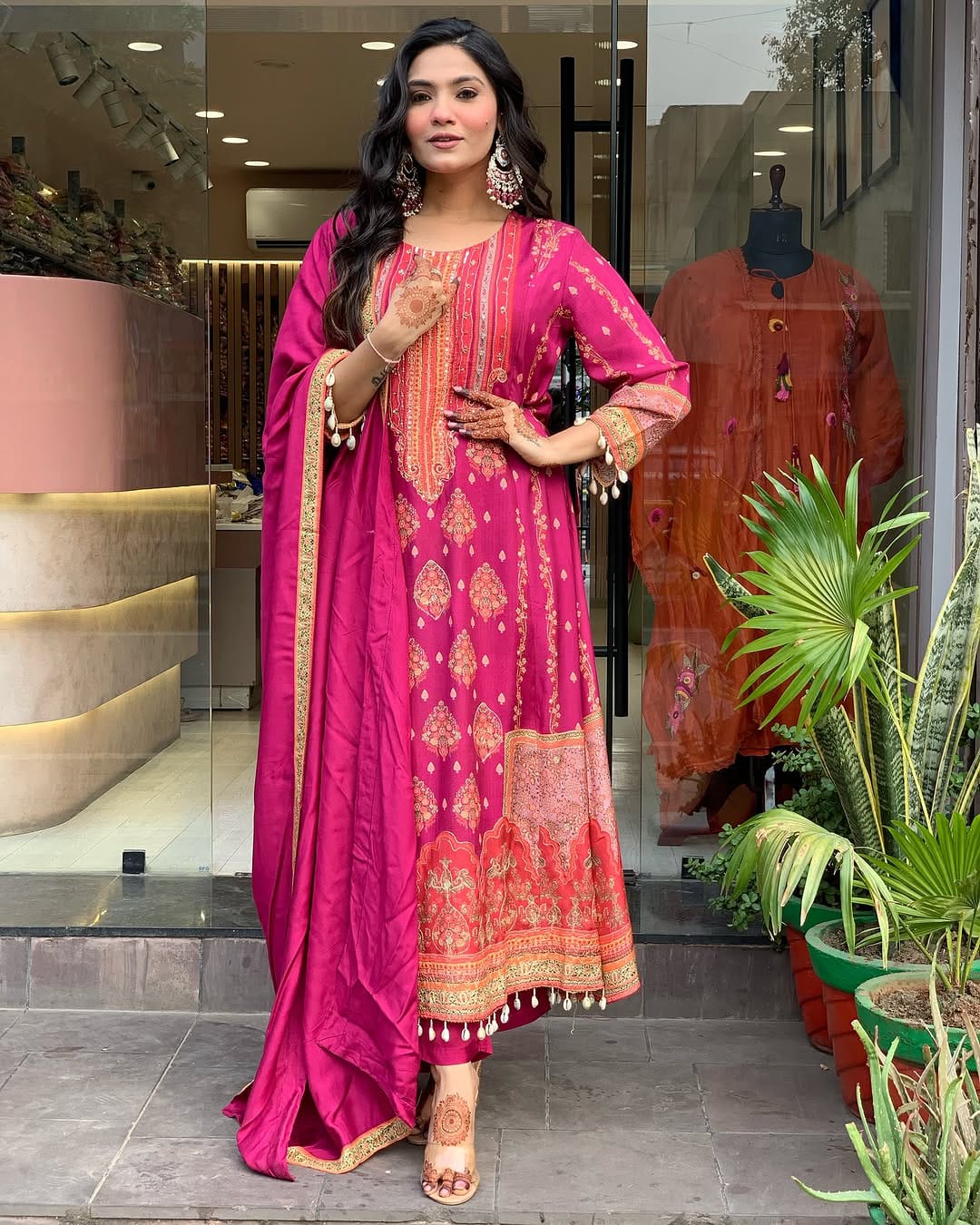 Women's Chinon Embroidered Straight kurta pant with Dupatta set