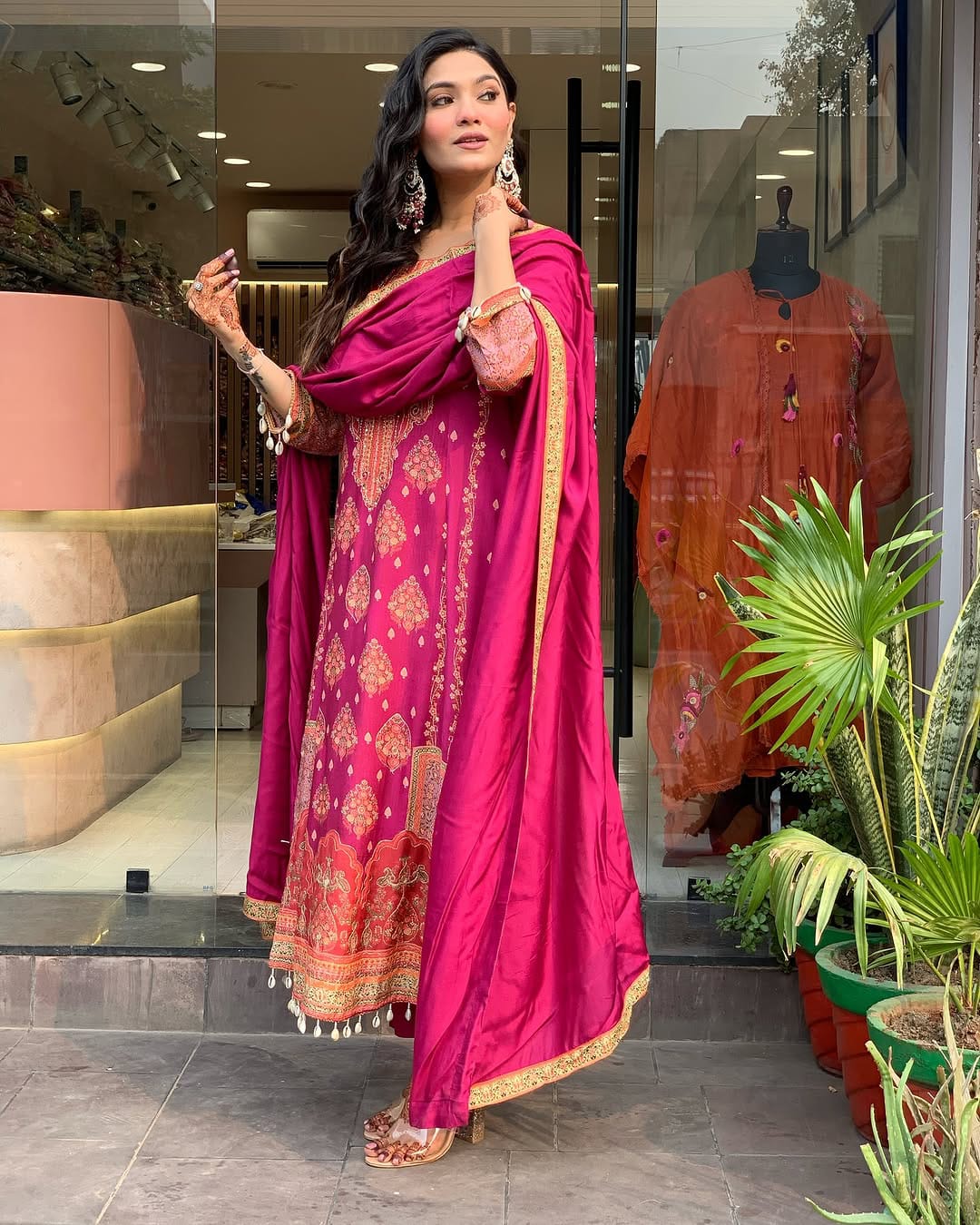 Women's Chinon Embroidered Straight kurta pant with Dupatta set