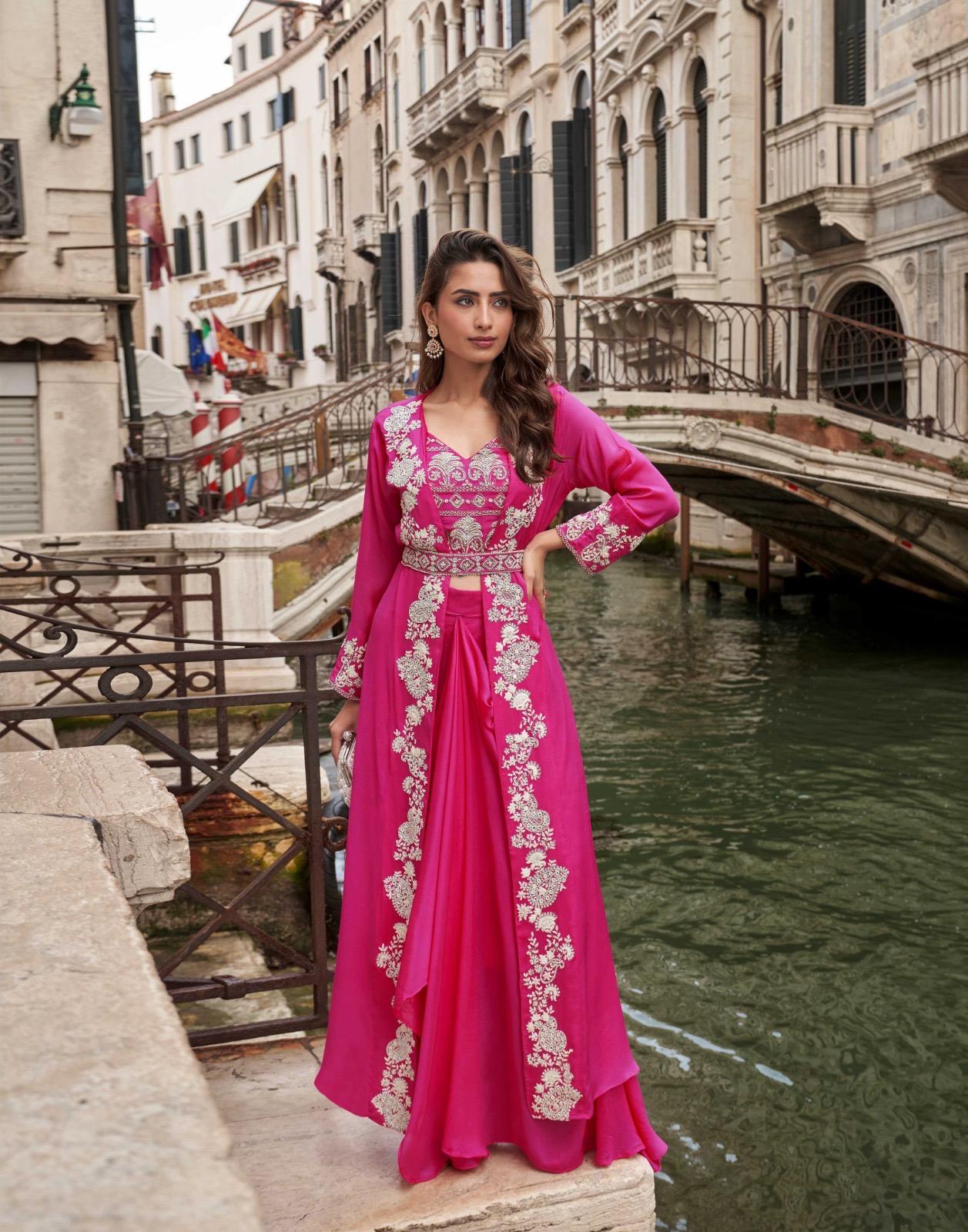 Premium Chinon & Viscose Jacquard Silk Shrug Set