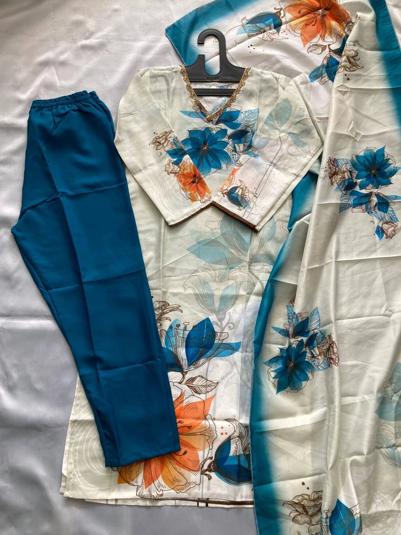 Sky Blue Muslin Silk Floral Digital Print Kurta with Pant