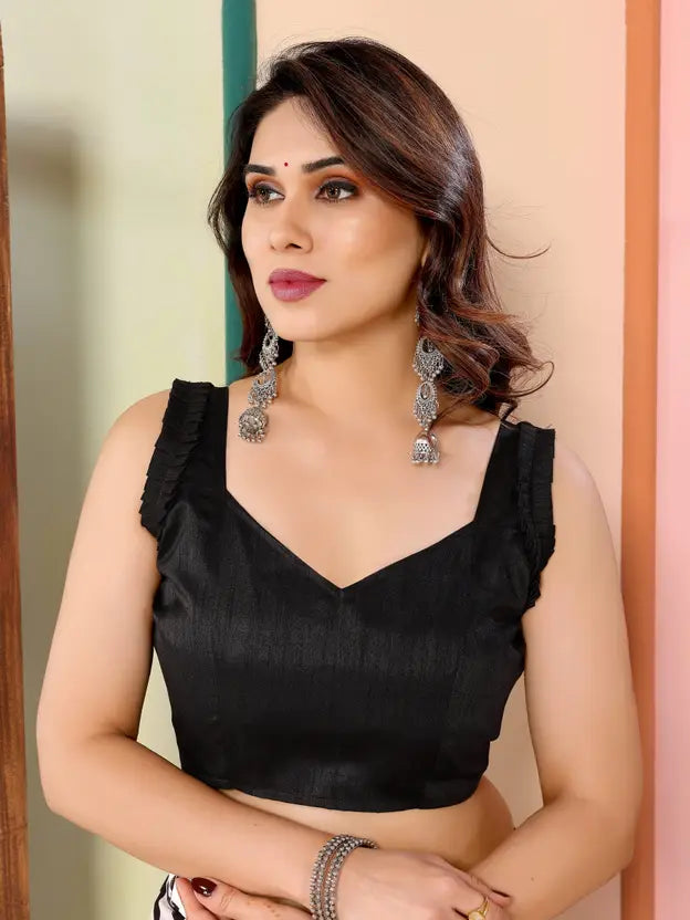 Women's latest design black and white colour georgette printed saree