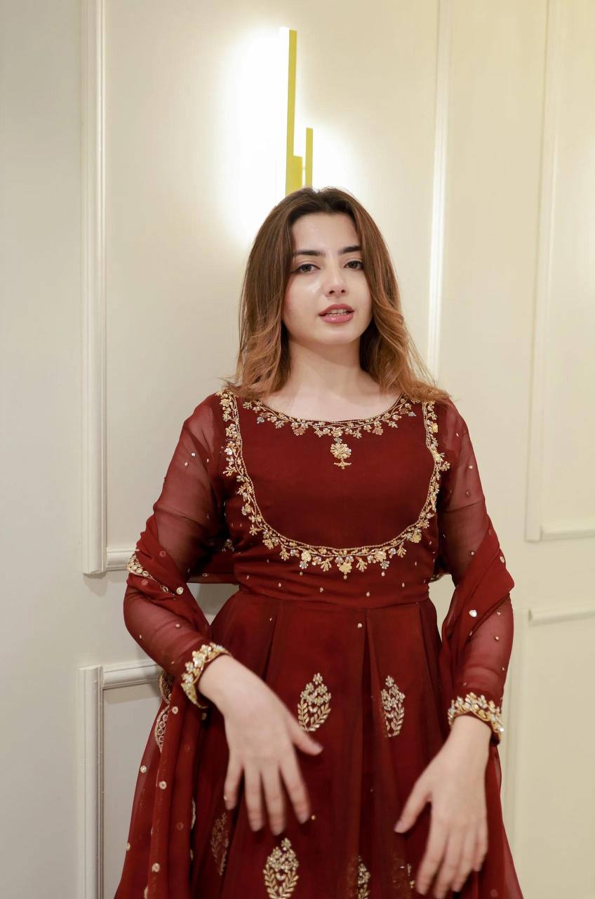 Women Embroidered Anarkali Kurti