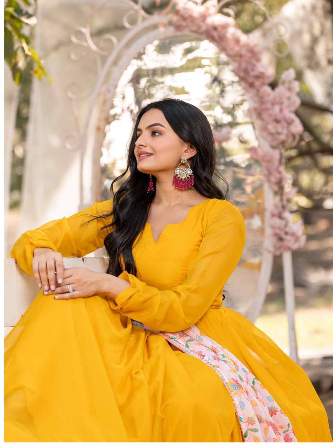 Elegant Georgette Lining Gown