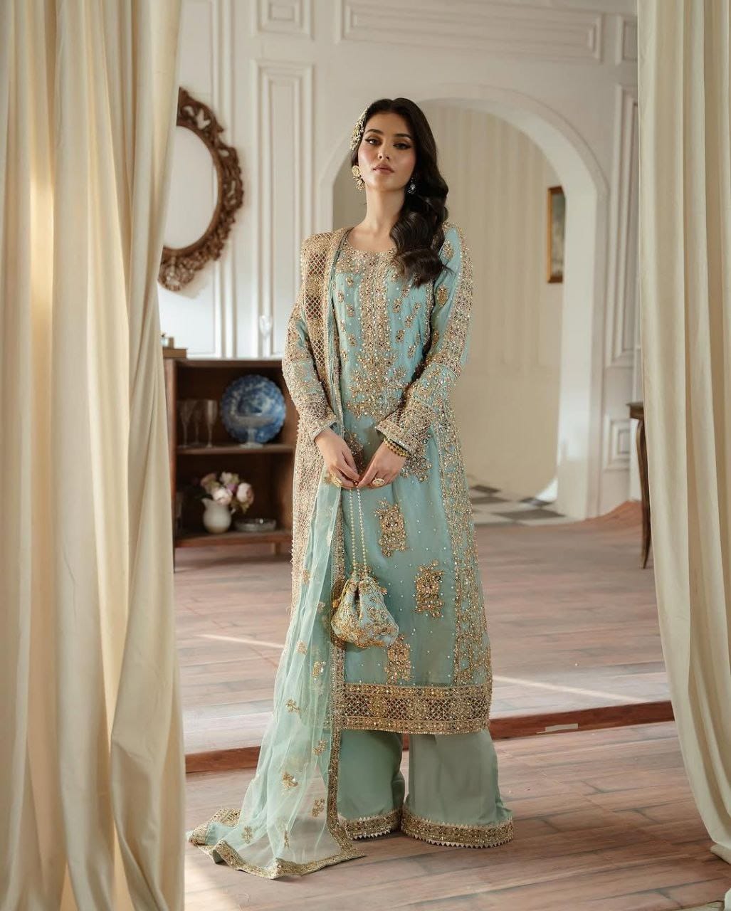 New Designer Trendy Stylish Stitched Suit