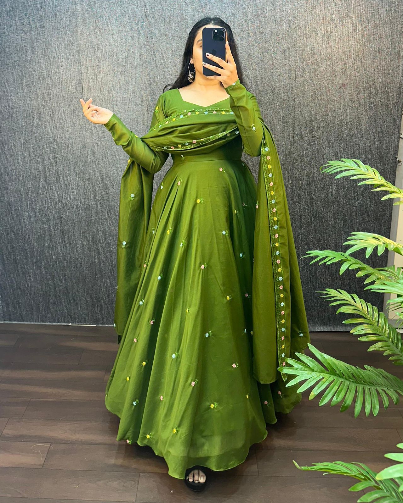 Beautiful Zipsy Silk Embroidery & Sequence Work Gown