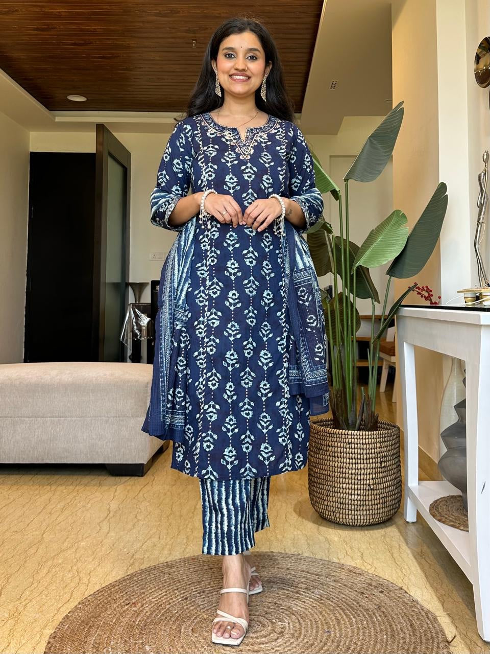 Women's Cotton Blend beautiful Design Straight Kurta Pant with Dupatta Set