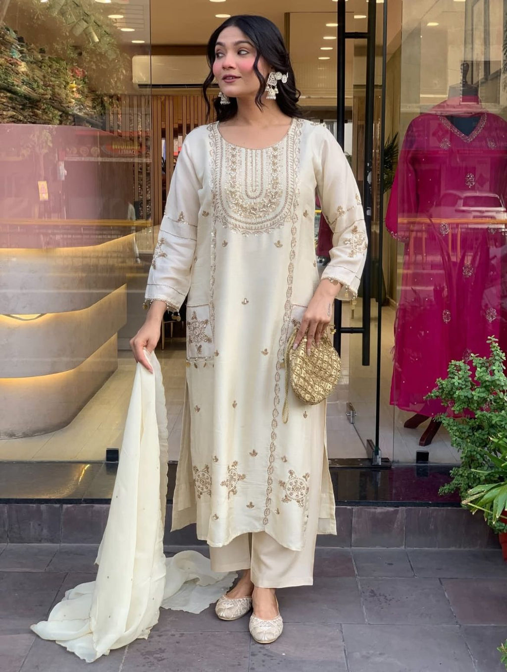 Women Fashion Traditional Kurta Set with Pant And Dupatta