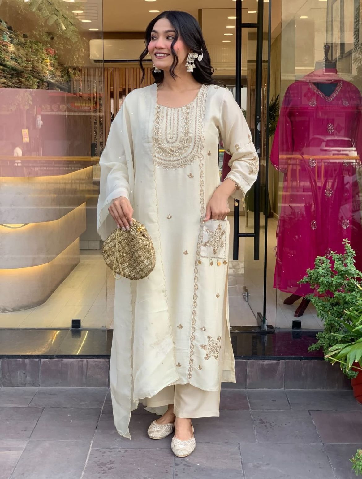 Women Fashion Traditional Kurta Set with Pant And Dupatta