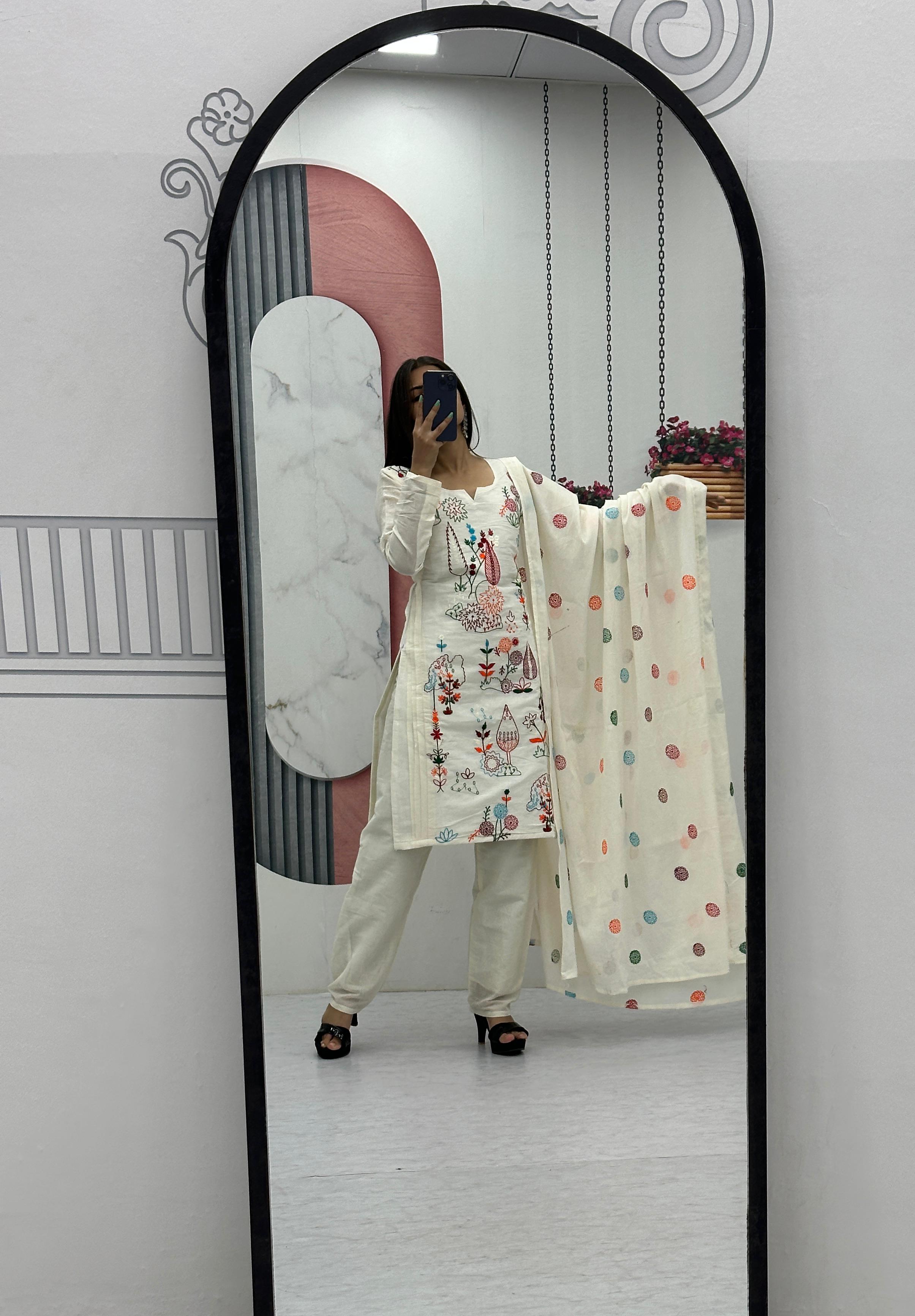 Trendy Fashionable Women Dupatta Sets