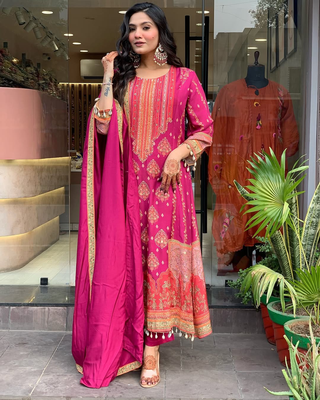 Women's Chinon Embroidered Straight kurta pant with Dupatta set