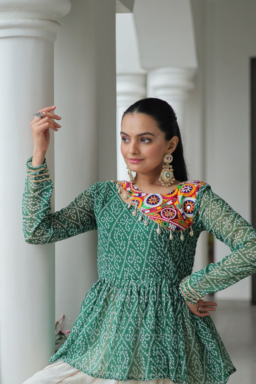 Designer Bandhani Gamthi Work Top