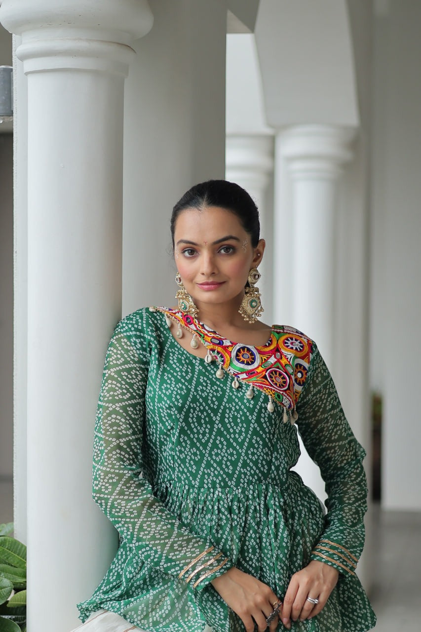 Designer Bandhani Gamthi Work Top