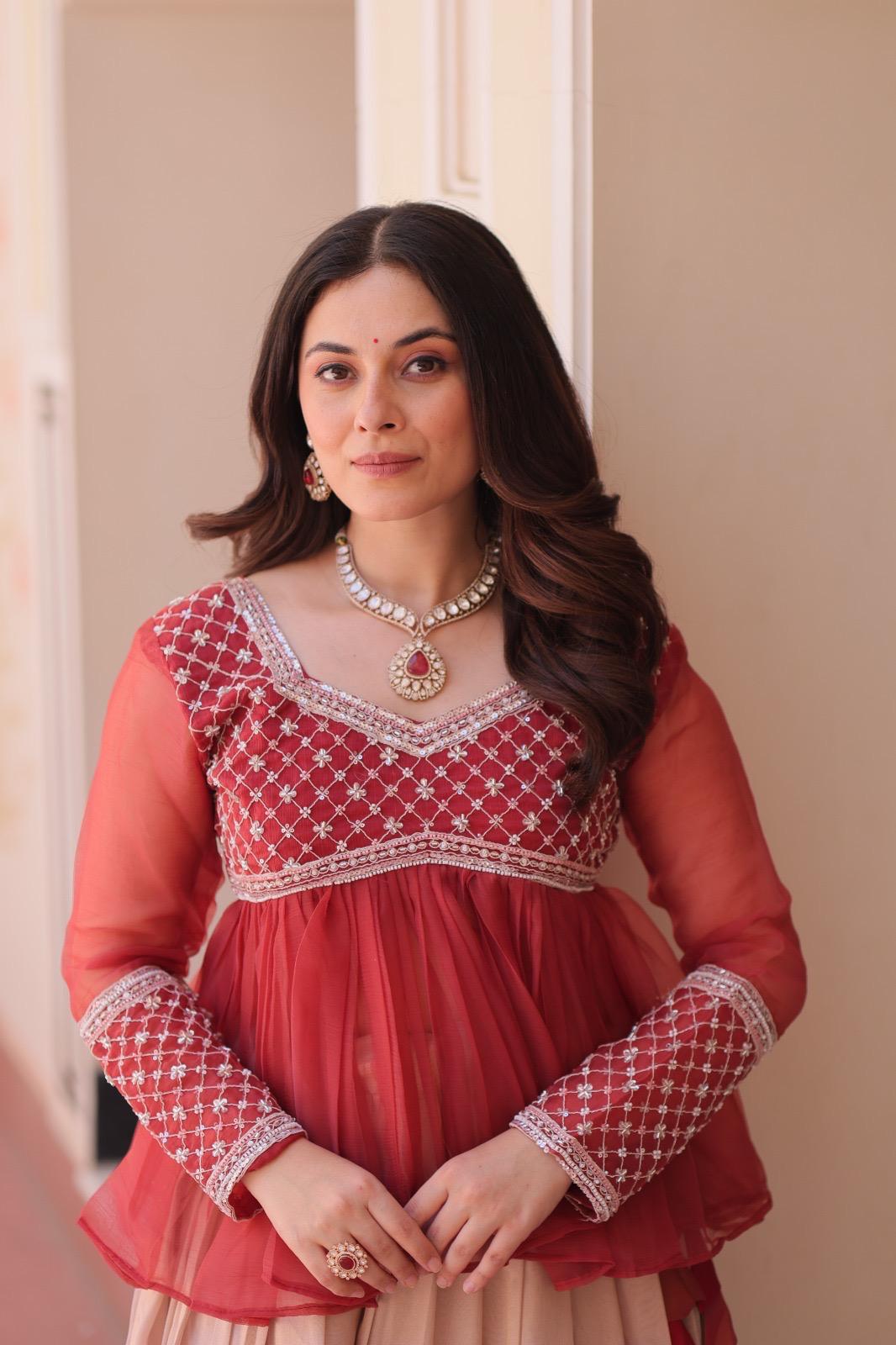 Elegant Floral Cosmos Print Lehenga Set with Embroidered Peplum Top