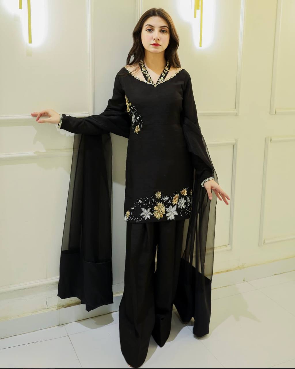 New Designer Party Wear Look Suit